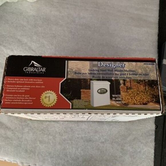 Gilbralter Industries White Designer Locking Wall Mount Mailbox *New* - Picture 5 of 5